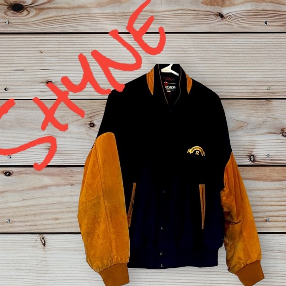 🚨Gibsons Vintage  varsity  Jacket 🚨 - Picture 1 of 3